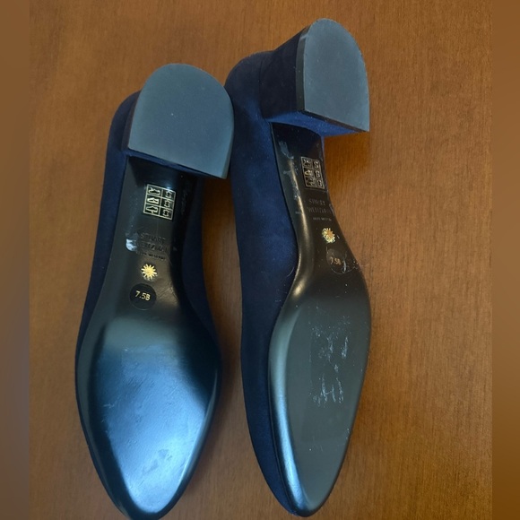 STUART WEITZMAN VIVIENNE 35 MM PADDED INSOLE SUEDE PUMPS BLUE - Picture 3 of 4